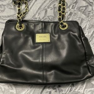 Nicole (Nicole Miller) shoulder bag w/gold chain. NWOT. slight mark on front.